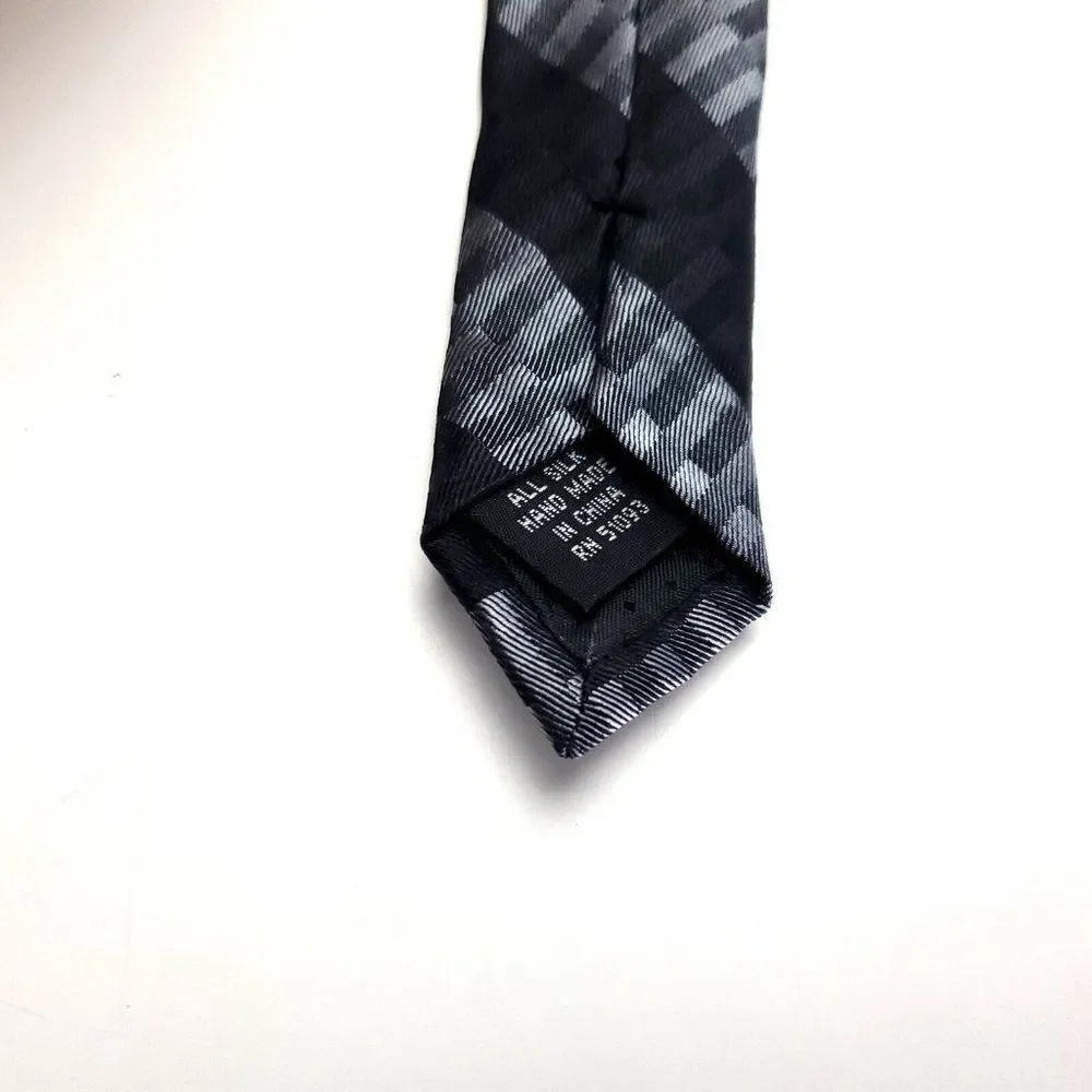 Croft & Barrow Black Gray Striped‎ Geometric Silk Tie
